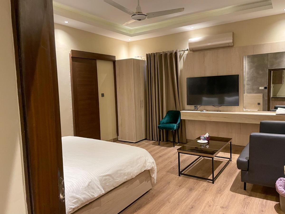 Hotel Hamsun Shahrah-E-Faisal Karachi Exterior foto